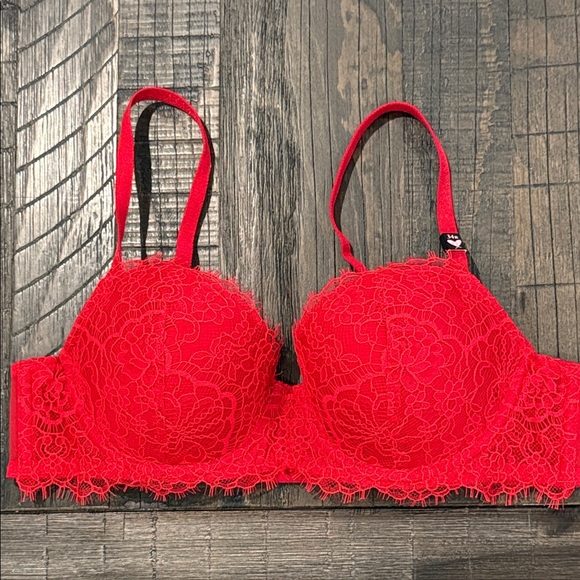 Victoria's Secret Other - Victoria’s Secret Dream Angels Red Lined Demi Underwire Lace 34B NWT